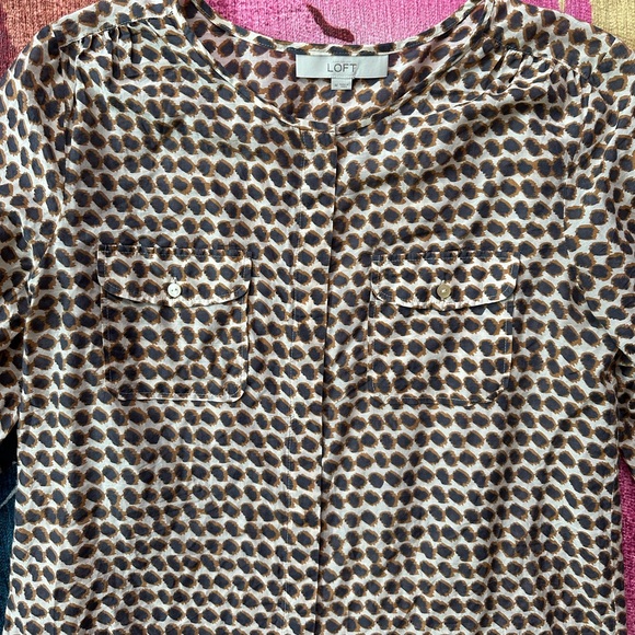 Silk-blend Blouse 👚 - Picture 2 of 5